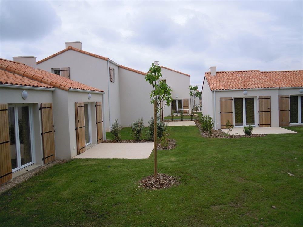 Residence Nemea Les Grands Rochers เลส์ซาบล์-โดล็อนน์ ภายนอก รูปภาพ
