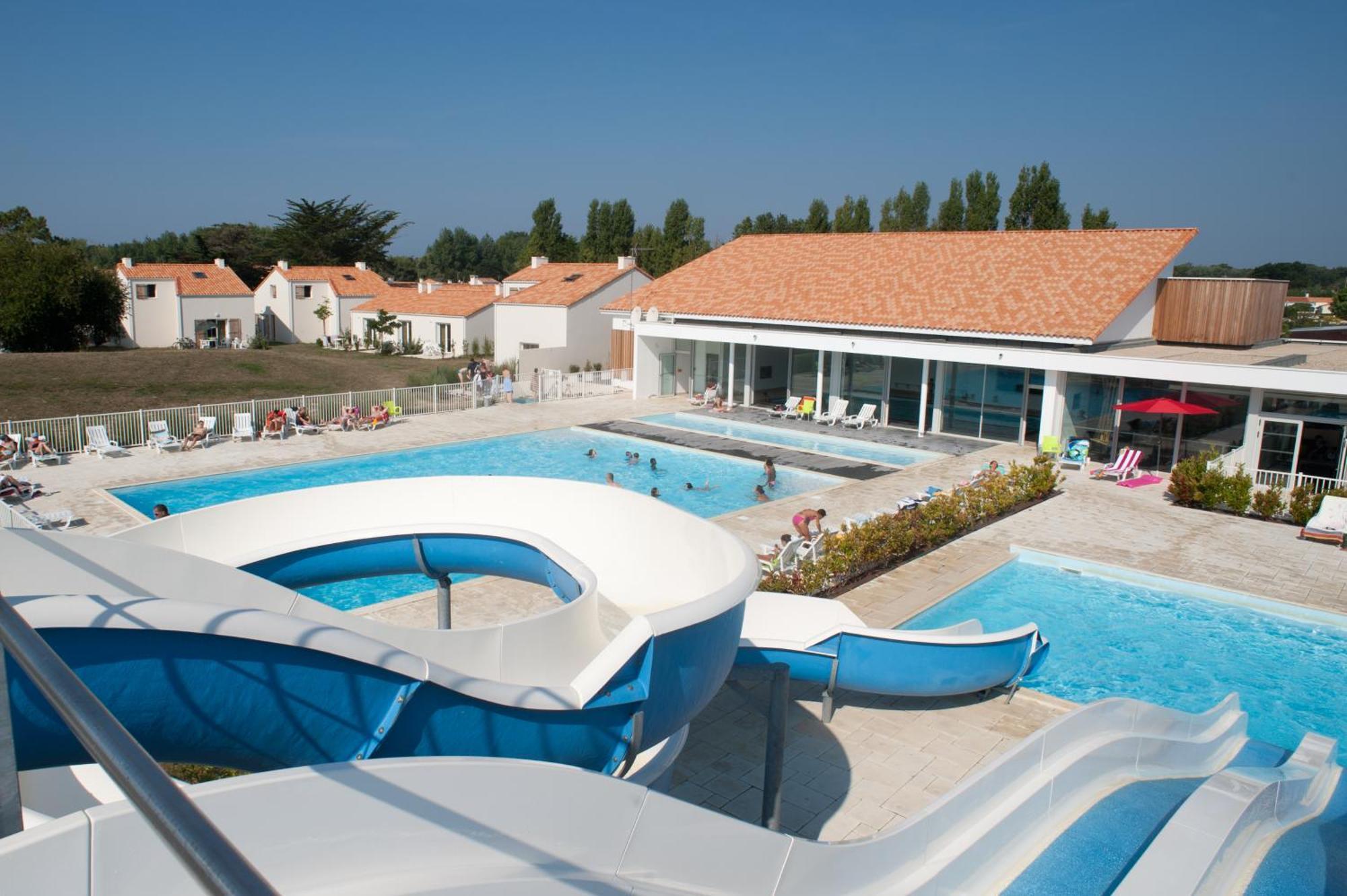 Residence Nemea Les Grands Rochers เลส์ซาบล์-โดล็อนน์ ภายนอก รูปภาพ