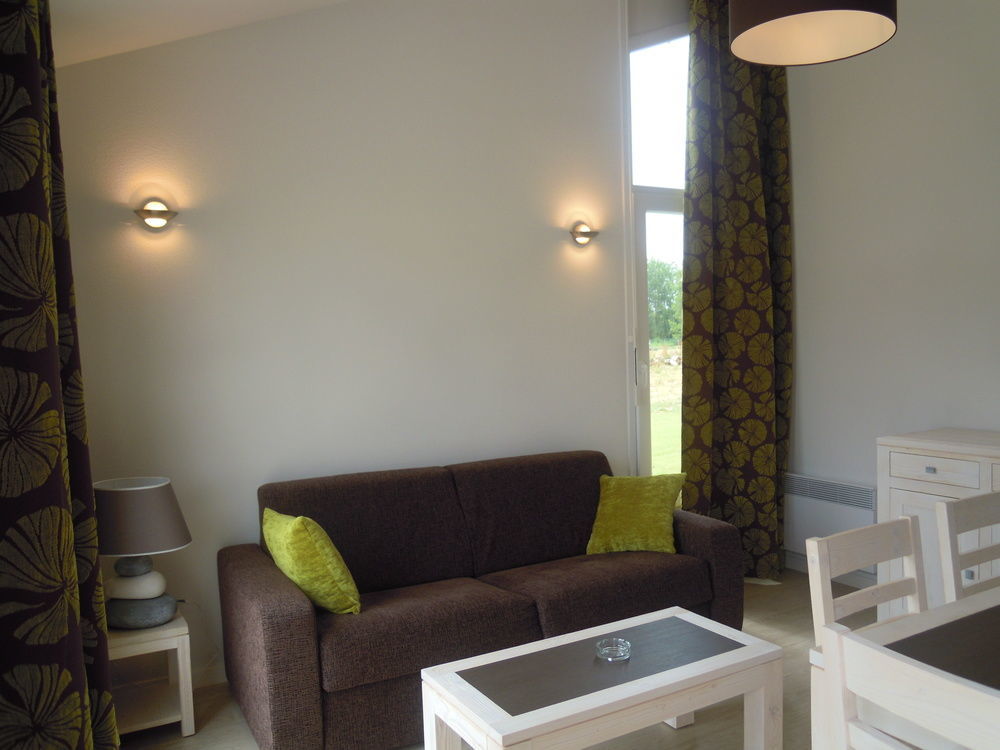 Residence Nemea Les Grands Rochers เลส์ซาบล์-โดล็อนน์ ภายนอก รูปภาพ